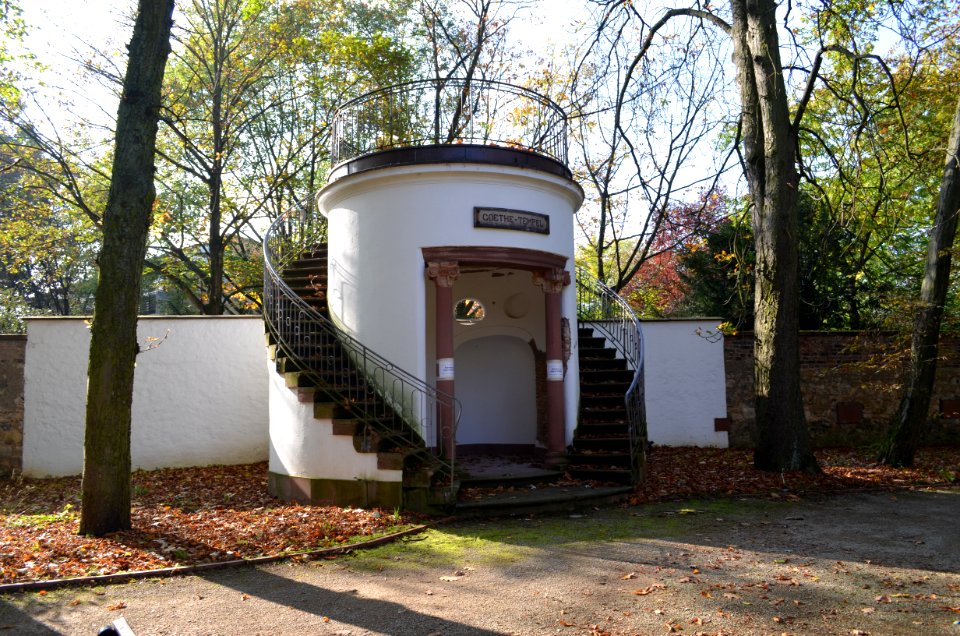 Frankfurt, Auf dem Mühlberg 30, Goethe-Tempel