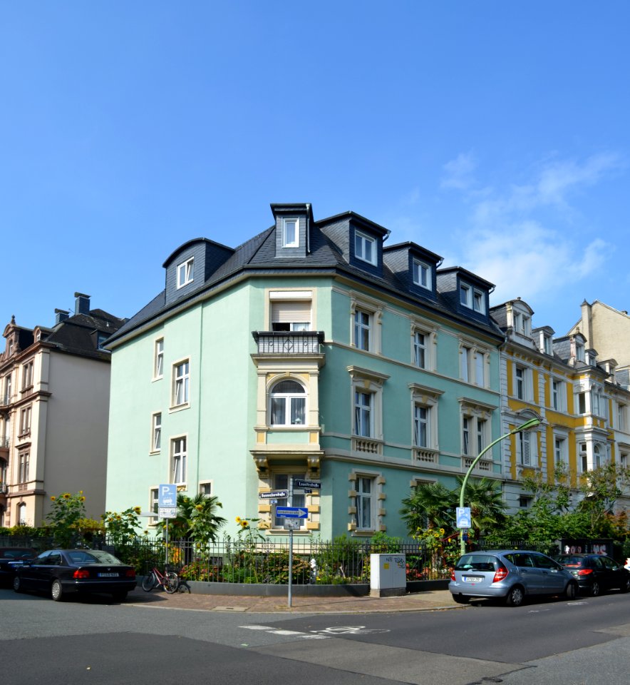 Frankfurt, Danneckerstraße 30, Launitzstraße 14