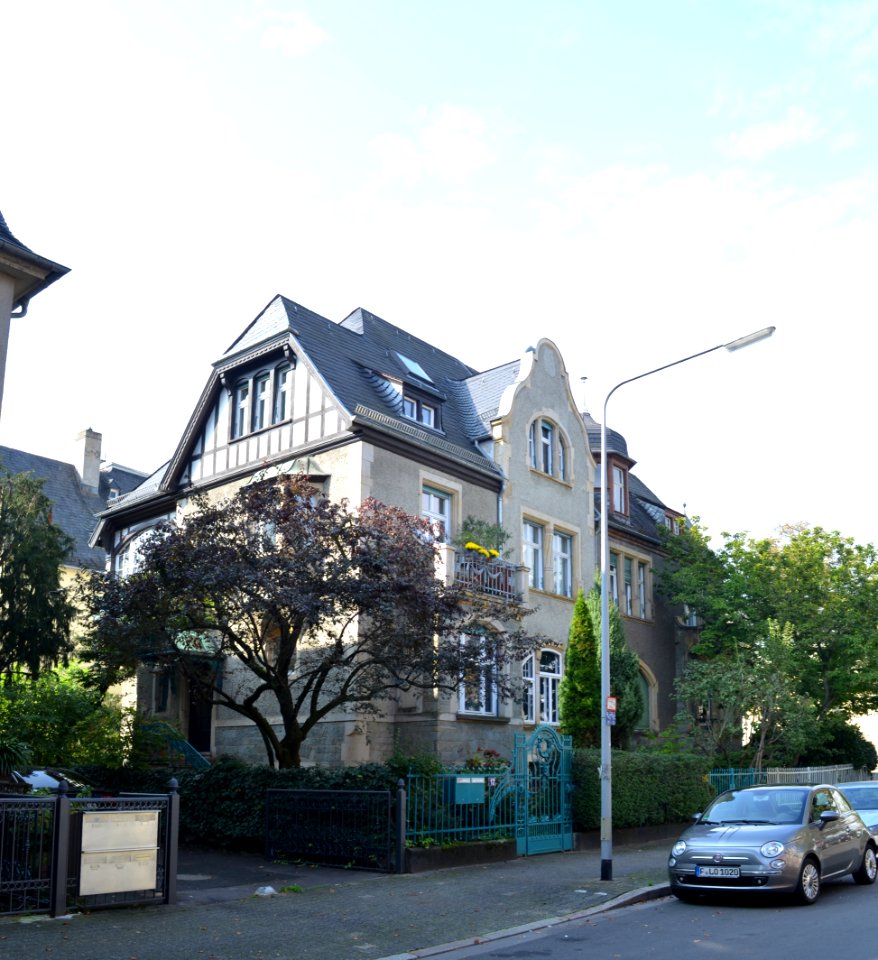 Frankfurt, Rembrandstraße 12