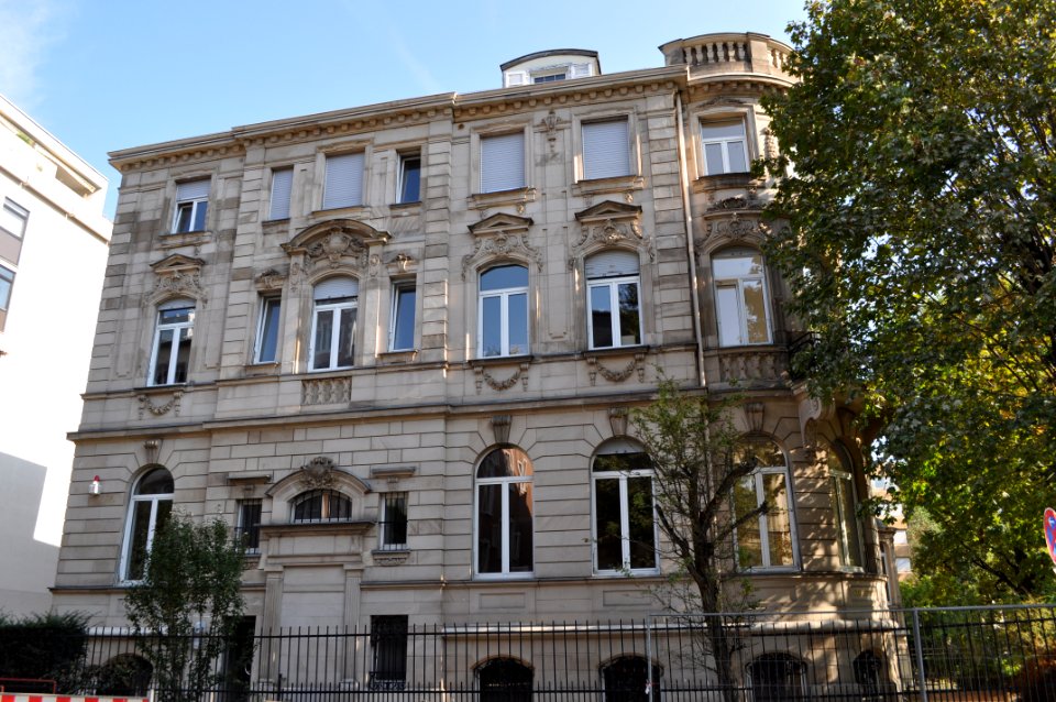 Frankfurt, Arndtstraße 18