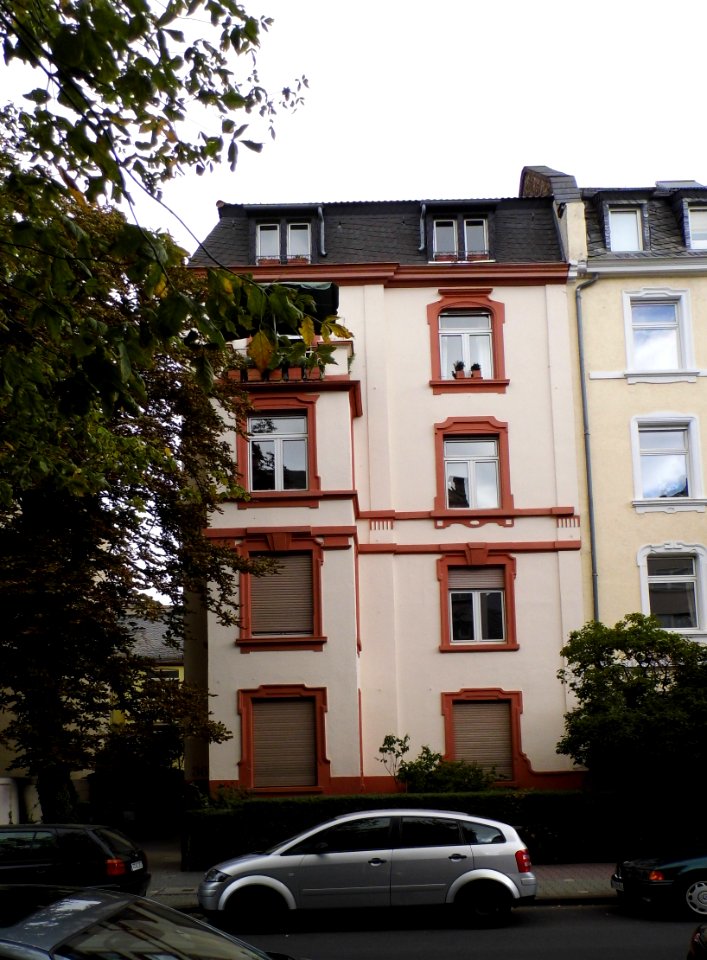 Frankfurt, Robert-Mayer-Straße 36