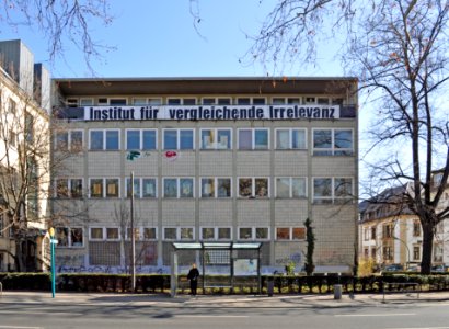Frankfurt, Bockenheim, Institut für vergleichende Irrelevanz