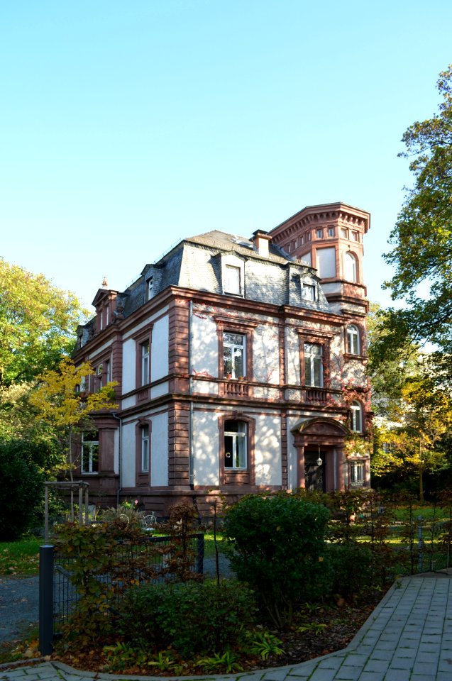 Frankfurt, Darmstädter Landstraße 109