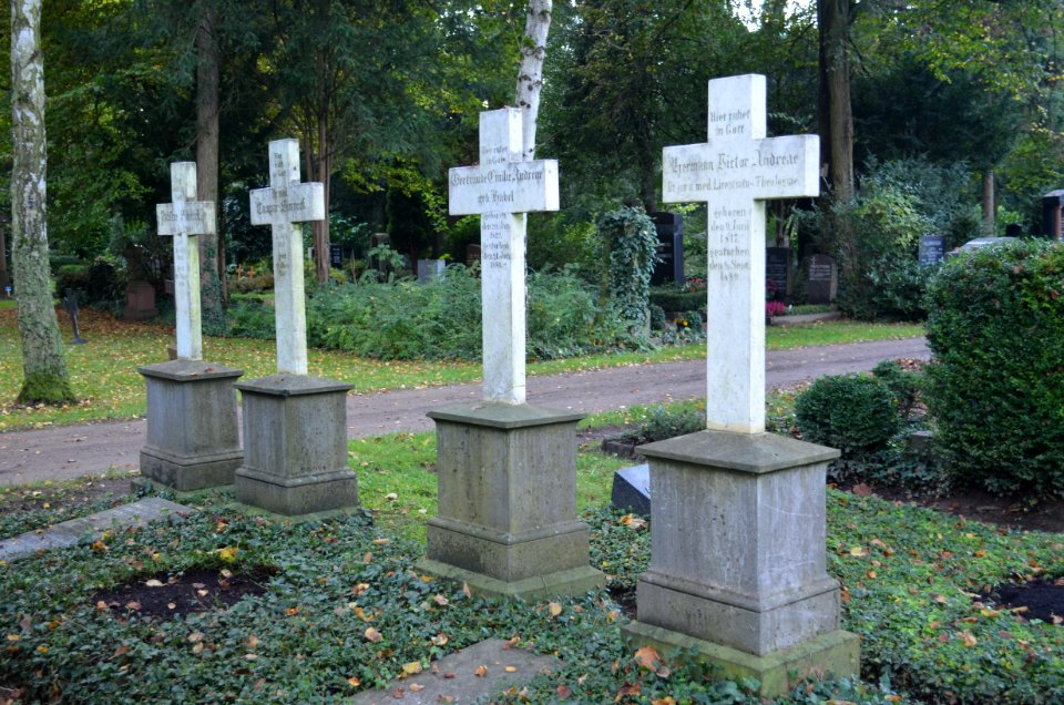 Frankfurt, Südfriedhof, A 169-170, Grab Simrock-Andreae