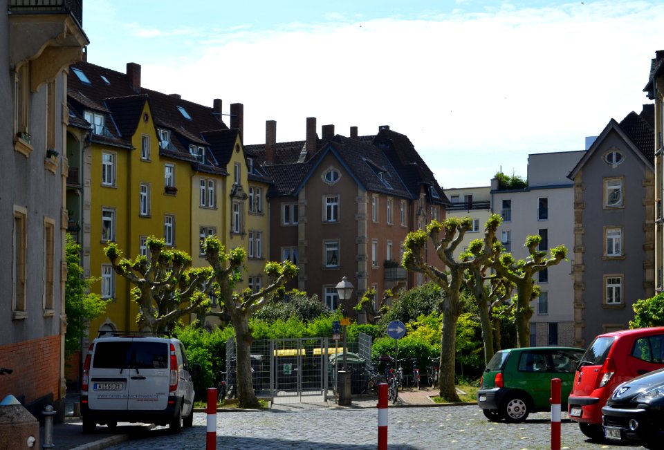 Frankfurt, Dorfelder Straße