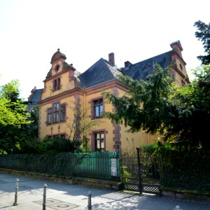 Frankfurt, Am Tiergarten 4