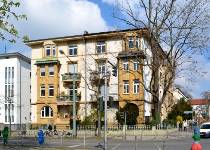 Frankfurt, Alfred-Brehm-Platz 19