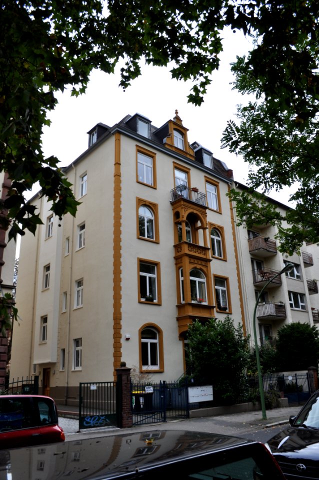 Frankfurt, Auf der Körnerwiese 10