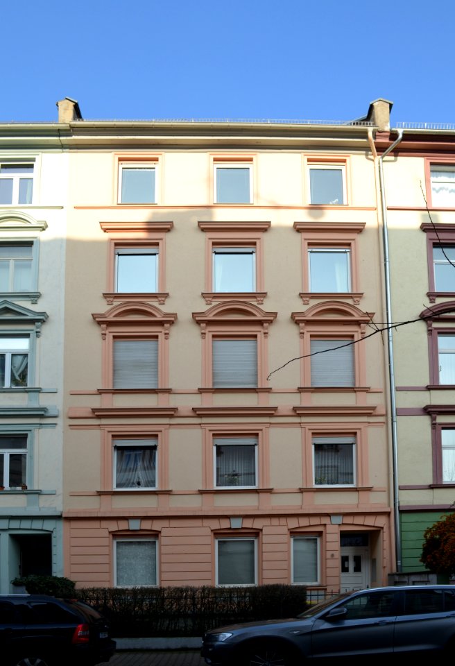 Frankfurt, Neuhofstraße 8