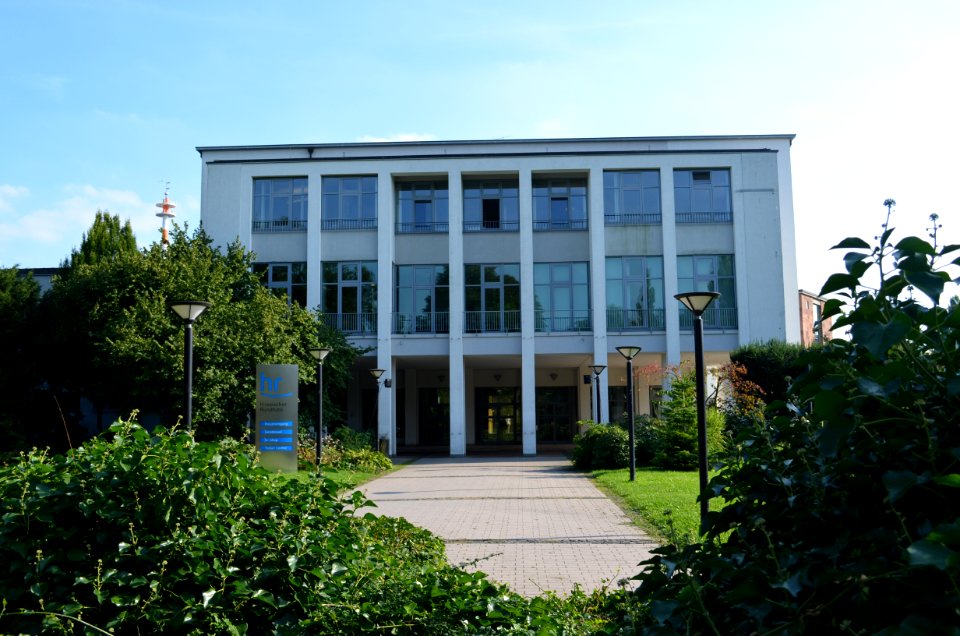Frankfurt, HR, Rotunde, Eingangsbau