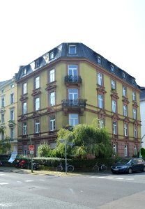 Frankfurt, Danneckerstraße 37, Launitzstraße 20