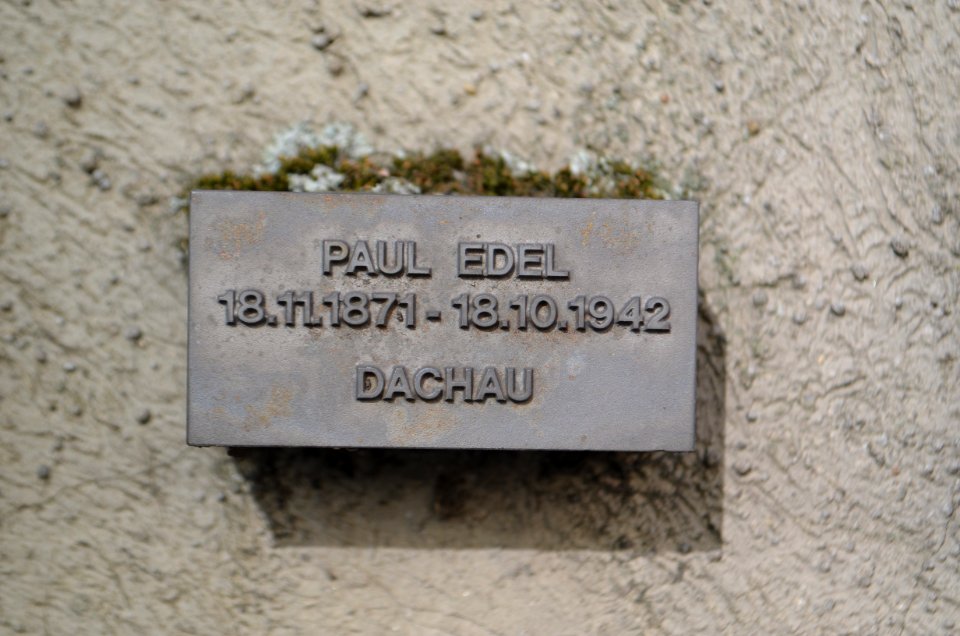 Frankfurt, Jewish cemetery Battonnstraße, memorial stone in sign frieze, Paul Edel