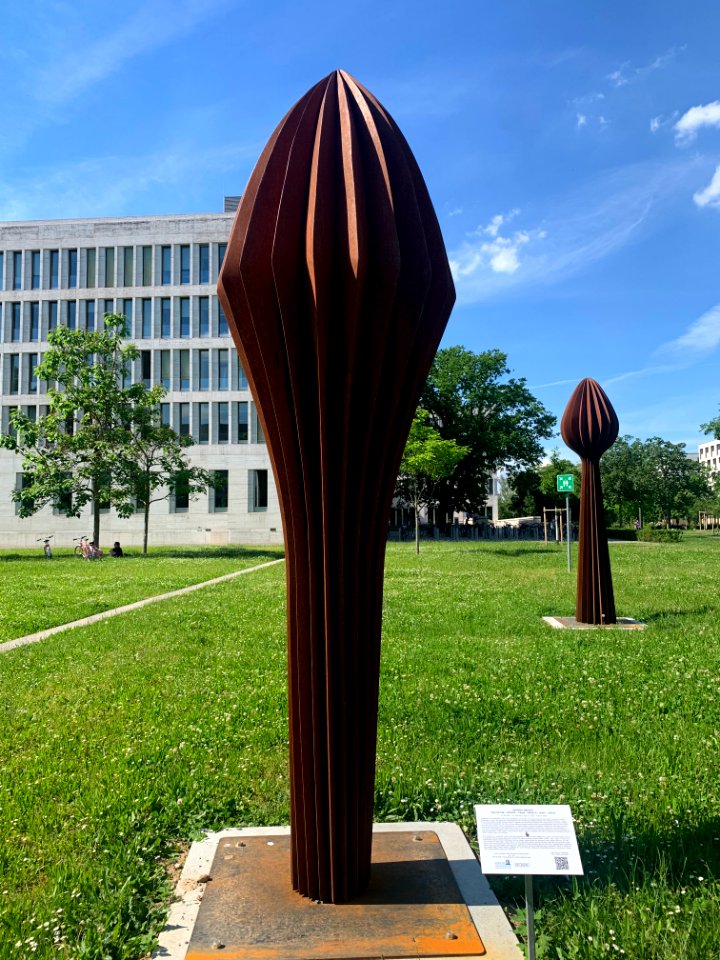Frankfurt, Campus Westend, Growth – Body – Space, Herbert Mehler, Sustainability – artificial naturalness, Aspargo (1)