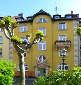 Frankfurt, Dorfelder Straße 10 (1)