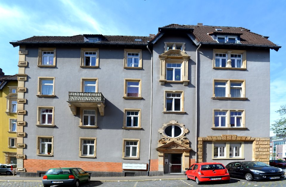 Frankfurt, Dorfelder Straße 11 (1)