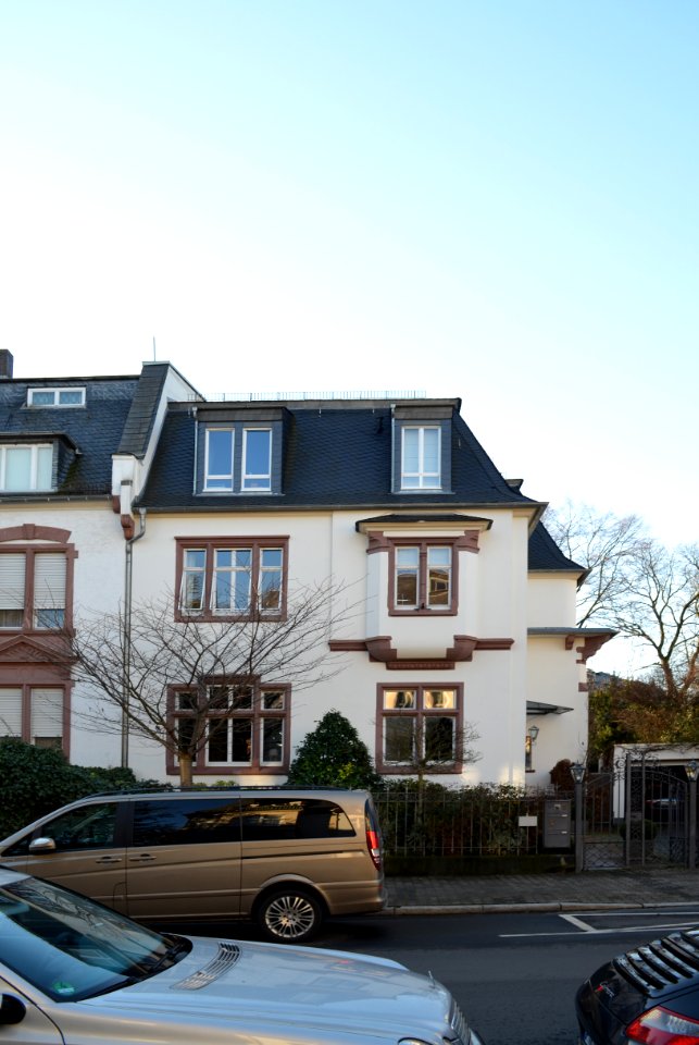 Frankfurt, Hynspergstraße 5