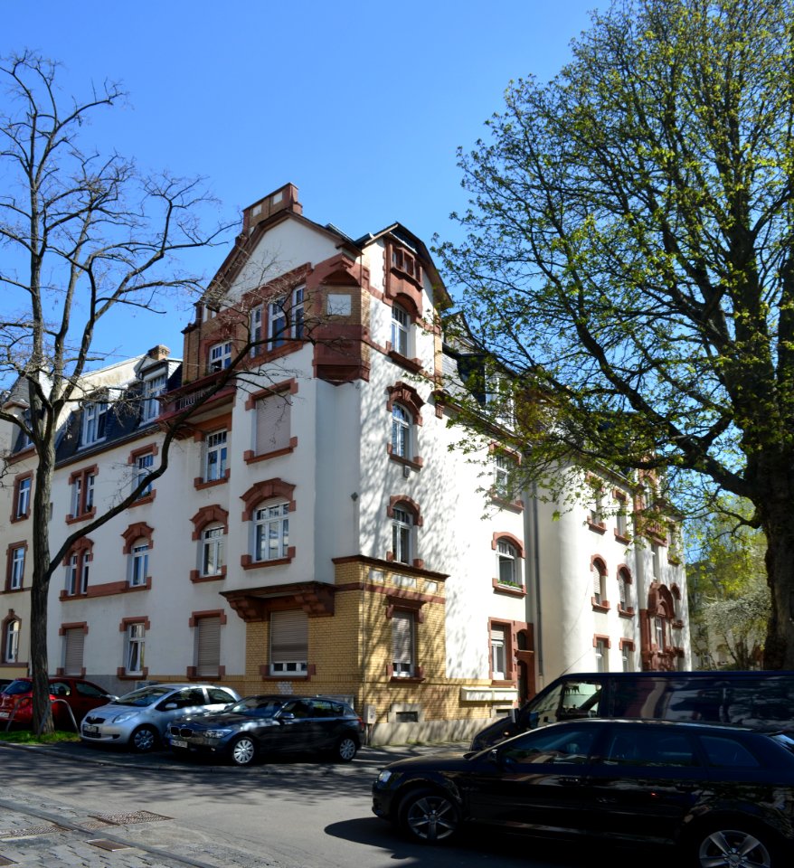 Frankfurt, Im Prüfling 20