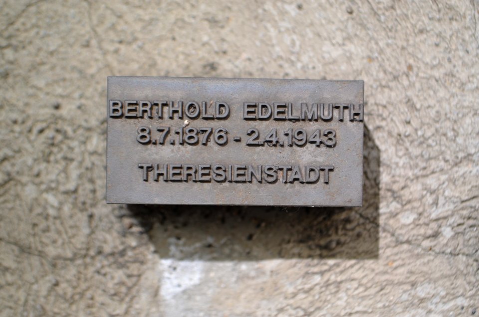 Frankfurt, Jewish cemetery Battonnstraße, memorial stone in sign frieze, Berthold Edelmuth