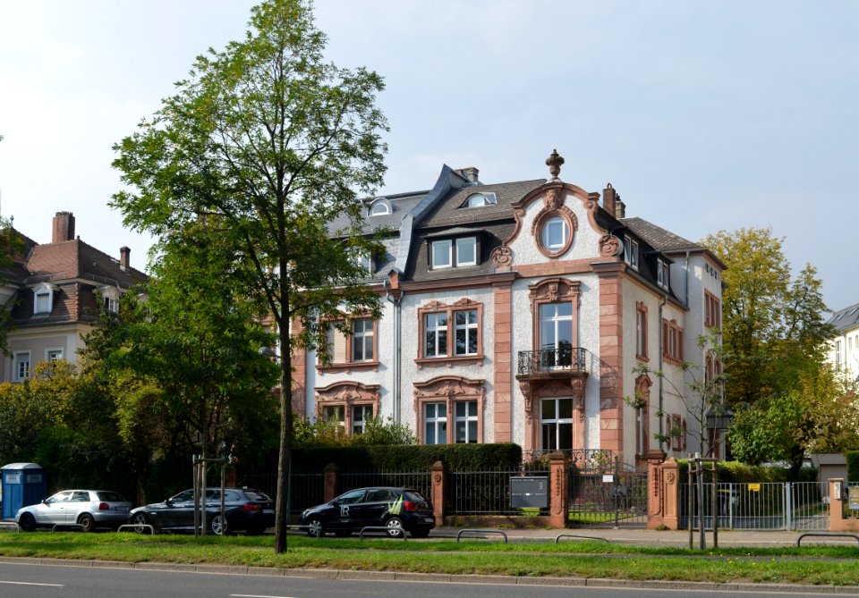 Frankfurt, Kennedyallee 100-102