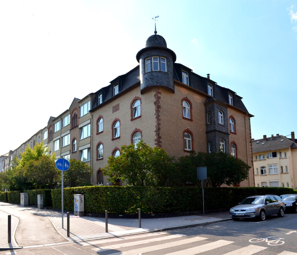 Frankfurt, Mainzer Landstraße 414