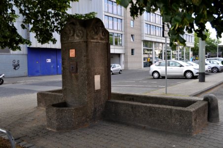 Frankfurt, Osthafen-Brunnen (1)