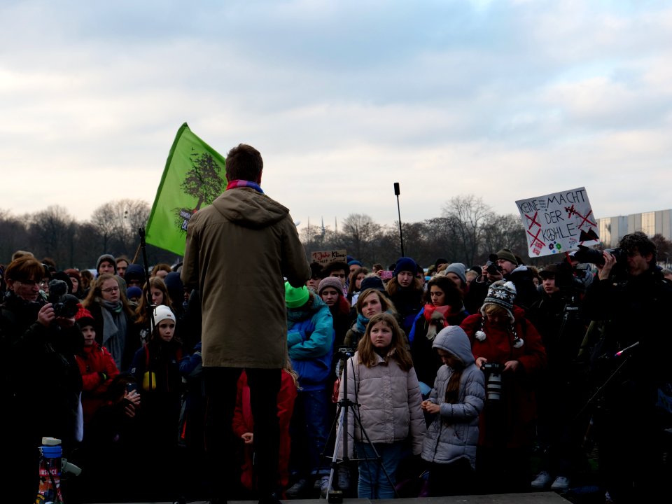 FridaysForFuture protest Berlin 13-12-2019 Platz der Republik 48
