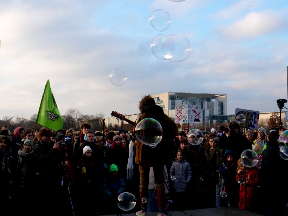 FridaysForFuture protest Berlin 13-12-2019 Platz der Republik 39