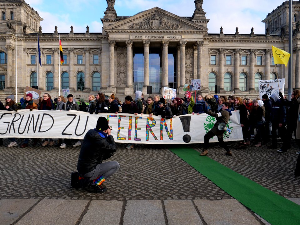 FridaysForFuture protest Berlin 13-12-2019 Platz der Republik 04