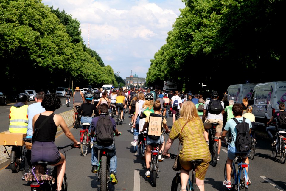 FridaysForFuture protest Berlin 2020-07-02 bicycle demonstration 74