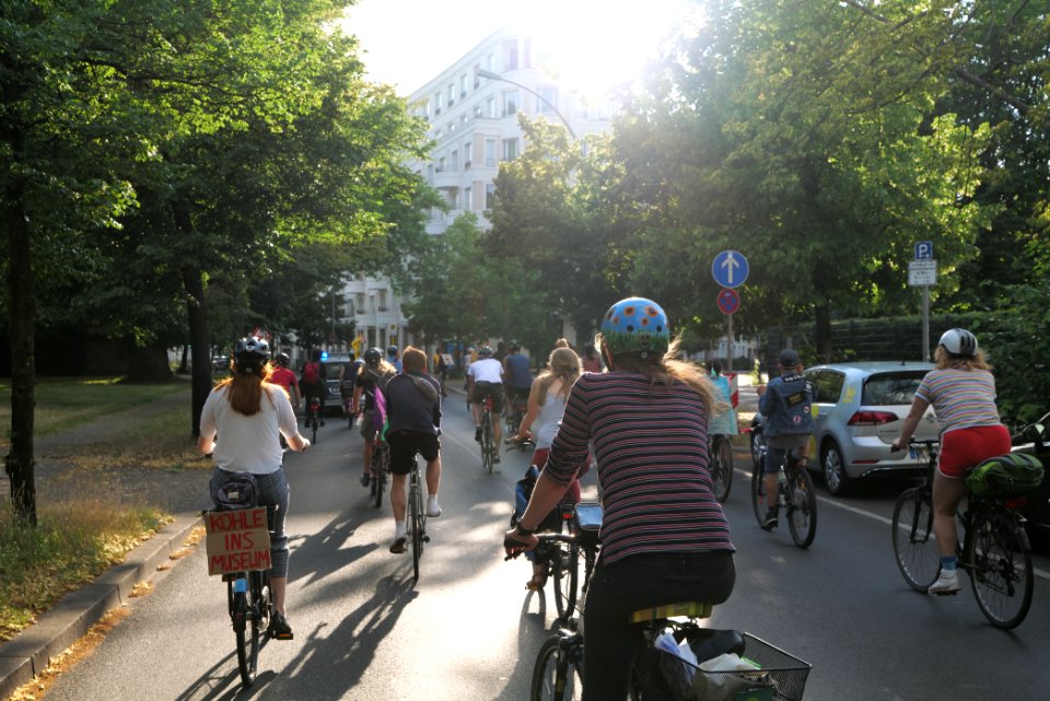 FridaysForFuture protest Berlin 2020-07-02 critical mass 79