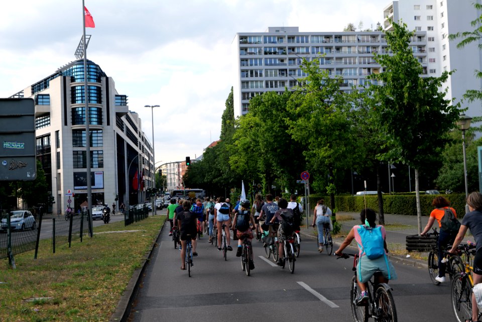 FridaysForFuture protest Berlin 2020-07-02 critical mass 46