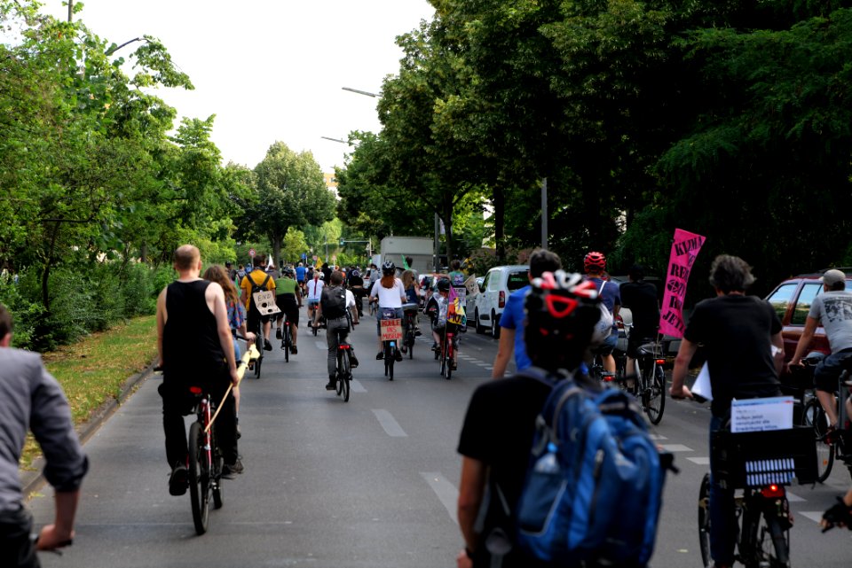 FridaysForFuture protest Berlin 2020-07-02 critical mass 34