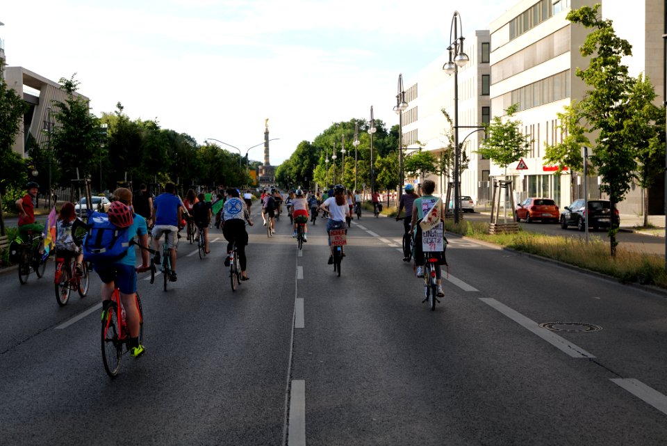 FridaysForFuture protest Berlin 2020-07-02 critical mass 83