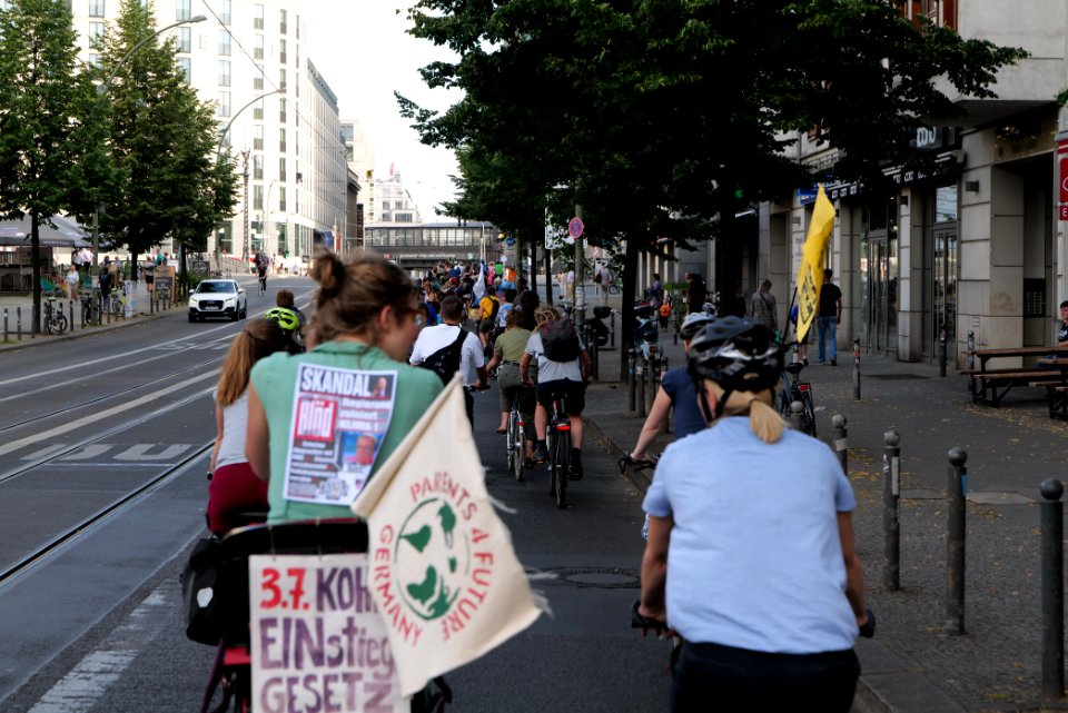 FridaysForFuture protest Berlin 2020-07-02 critical mass 10
