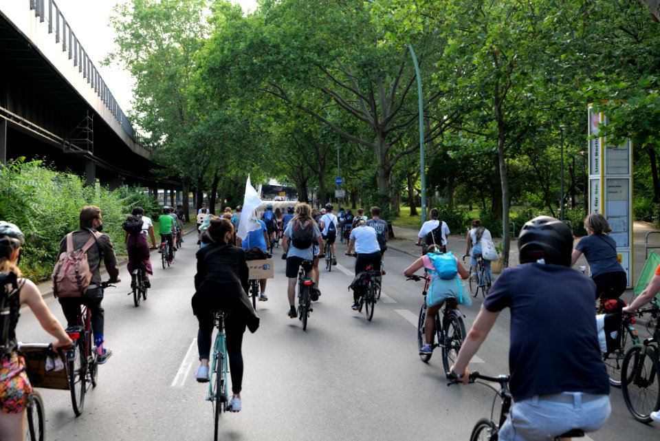FridaysForFuture protest Berlin 2020-07-02 critical mass 38