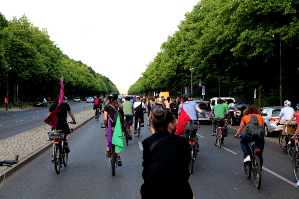 FridaysForFuture protest Berlin 2020-07-02 critical mass 99