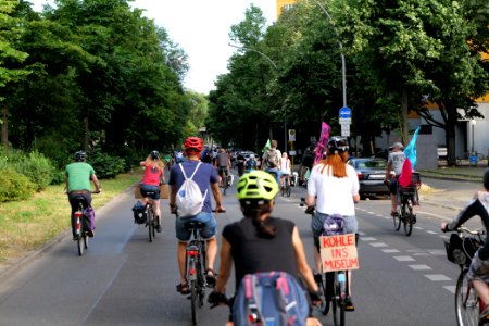 FridaysForFuture protest Berlin 2020-07-02 critical mass 37