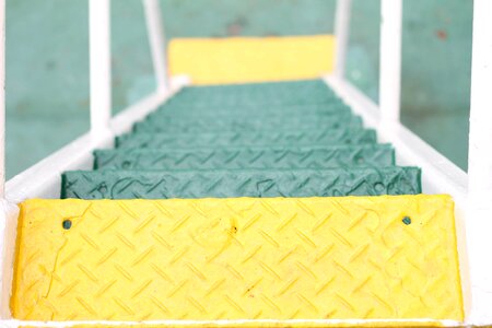 Empty focus handrail