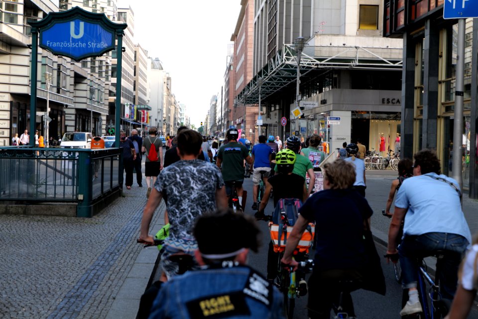 FridaysForFuture protest Berlin 2020-07-02 critical mass 17
