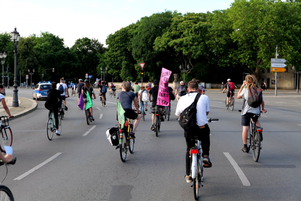 FridaysForFuture protest Berlin 2020-07-02 critical mass 94