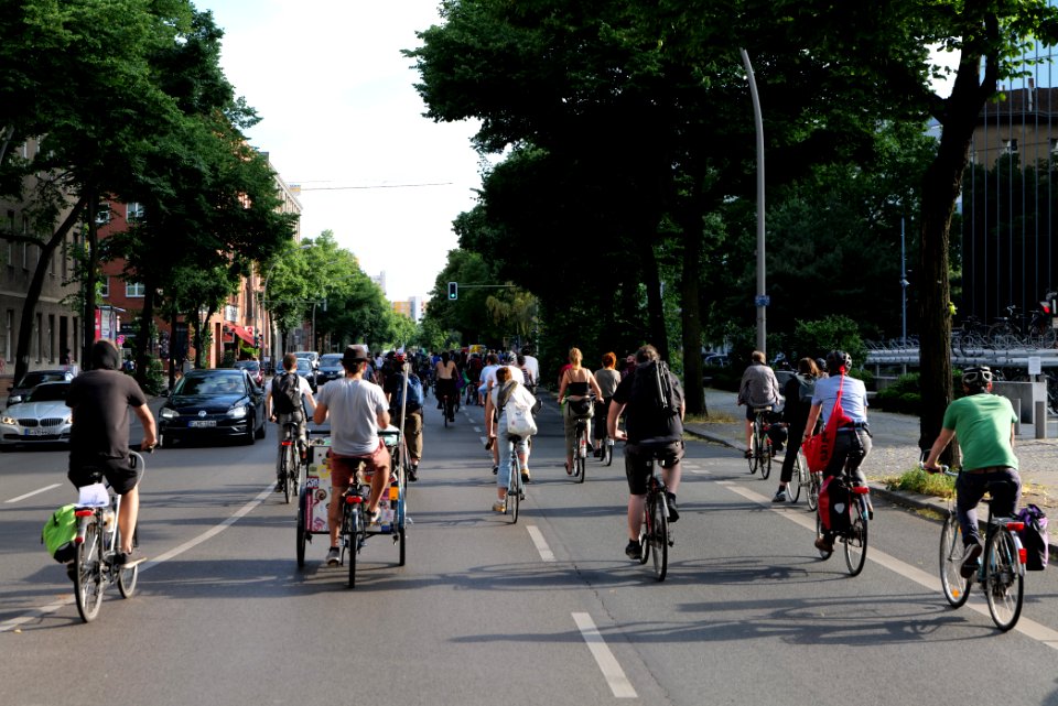 FridaysForFuture protest Berlin 2020-07-02 critical mass 32