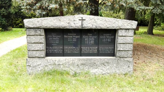 Friedhof Zum Heiligen Kreuz mai2017 - 6