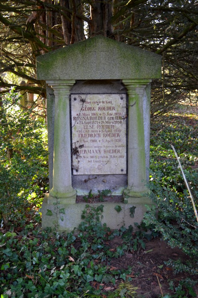 Friedhof Unterliederbach, Grab Röder 1920