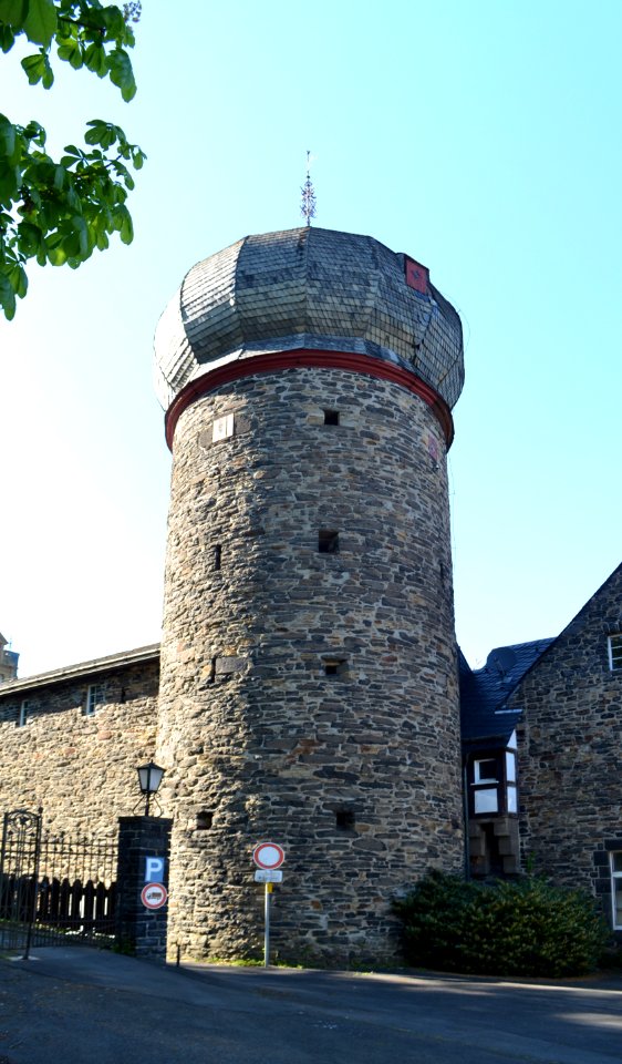 Friedewald (Westerwald), Schloss, Eckturm