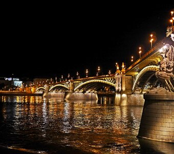 Street lanterns danube wave photo