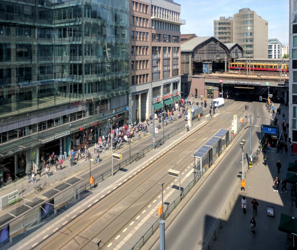 Friedrichstraße 147 & Bahnhof Friedrichstraße