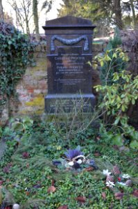 Friedhof Unterliederbach, Grab Pfeiffer 1914