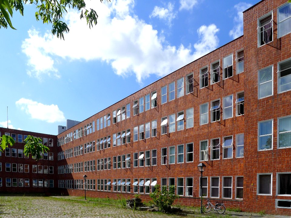 Friedrich-Krause-Ufer 24 (Berlin-Moabit)