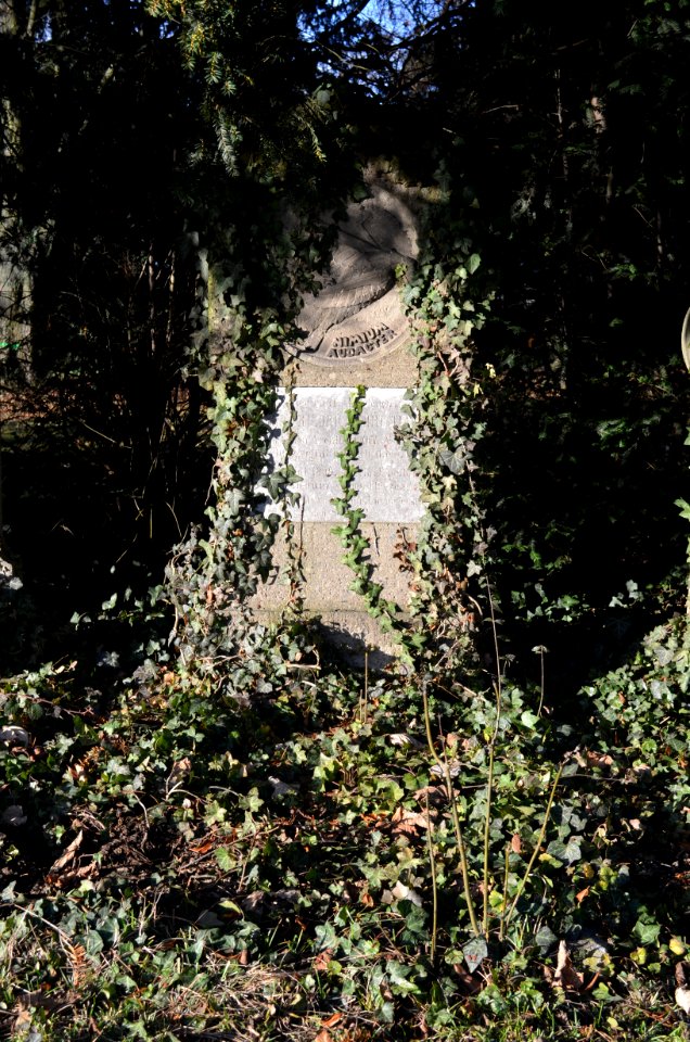 Friedhof Unterliederbach, Kriegsgefallene 1914-1918, Grab Christian