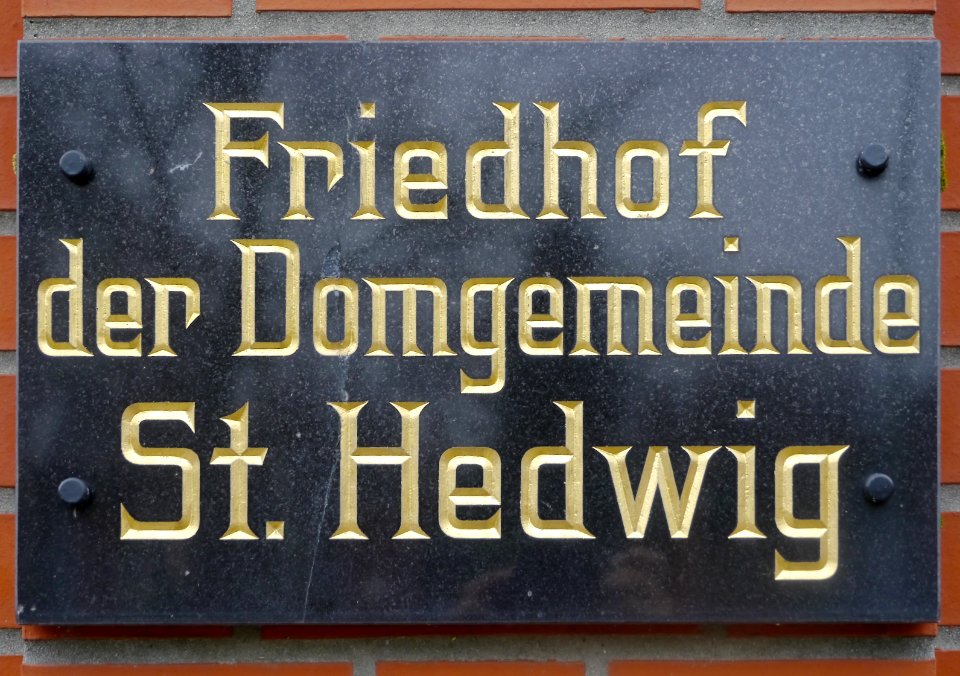 Friedhof.der.Domgemeinde.St.Hedwig